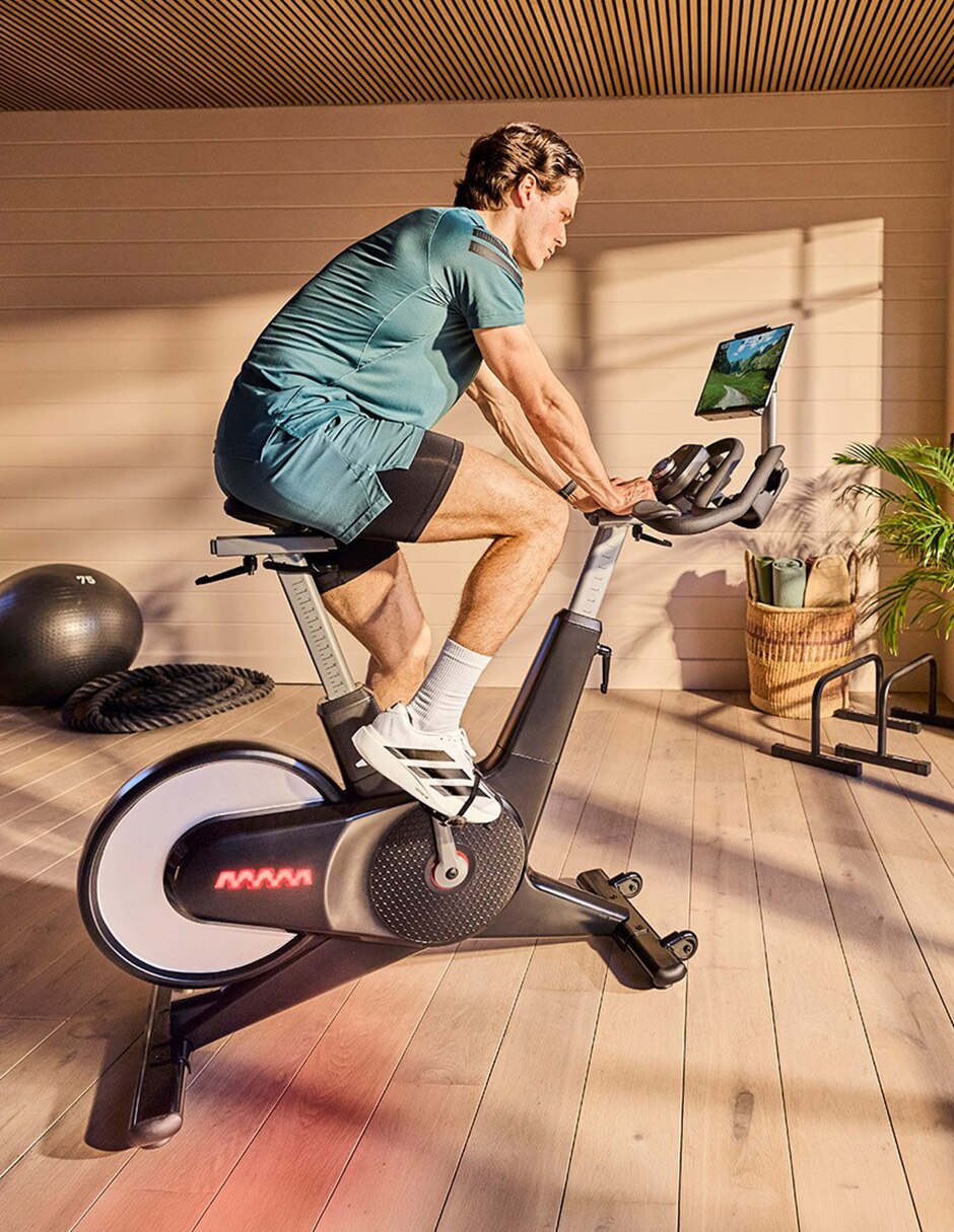 Bicicleta fija C-700 acero 9